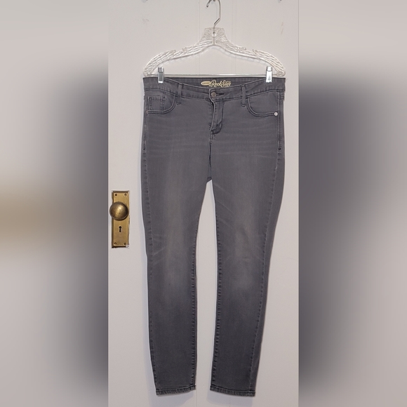 Rockstar jeans by Old Navy. Grey, stretchy skinny jeans. Size 12 regular. - Picture 1 of 6